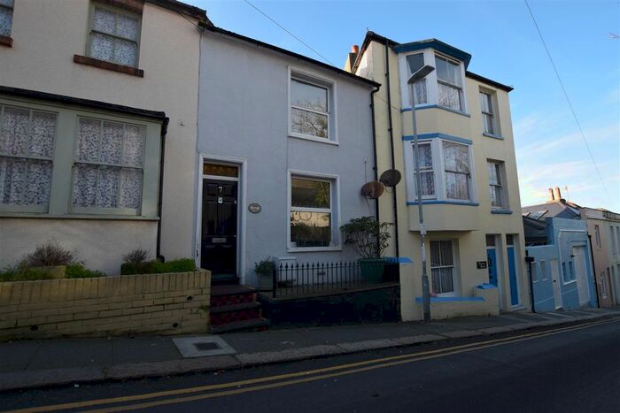 2 Bedroom Cottage To Rent In Stonefield Road, Hastings, TN34