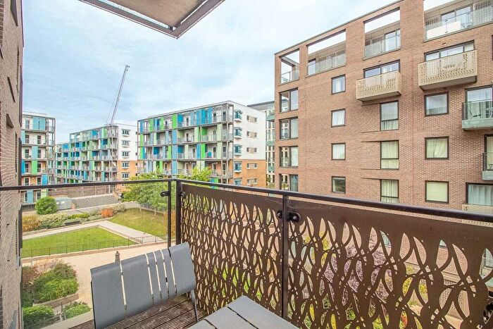 1 Bedroom Flat For Sale In Mill Park, Cambridge, CB1