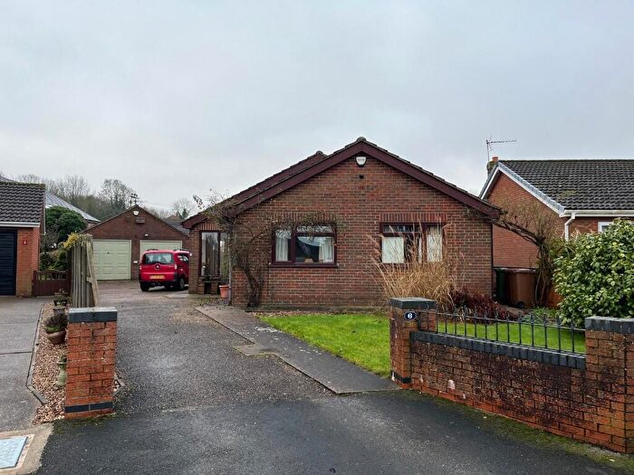 3 Bedroom Detached Bungalow For Sale In Isle Close, Crowle, DN17