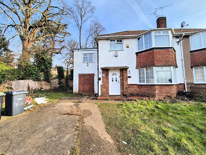 4 Bedroom Semi-Detached House To Rent In Villa Road, Luton, LU2