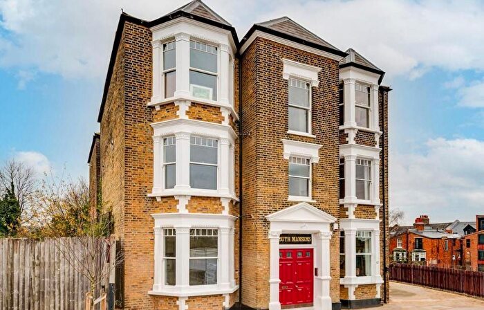 3 Bedroom Flat For Sale In Gondar Gardens, West Hampstead, London, NW6