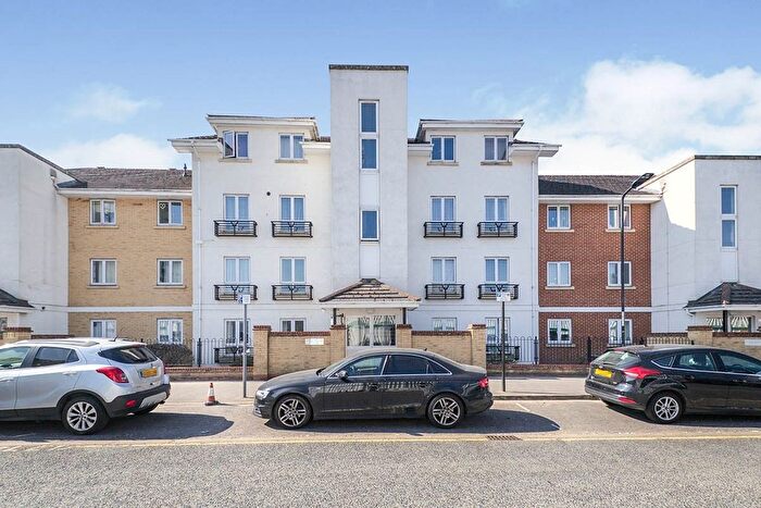 2 Bedroom Flat To Rent In Felixstowe Road, London, SE2