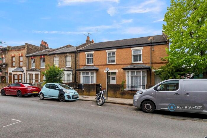 1 Bedroom Terraced House To Rent In Duncombe Road, London, N19