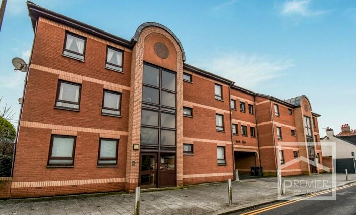 1 Bedroom Flat To Rent In York Place, Bellshill, ML4