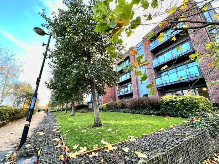 2 Bedroom Apartment To Rent In Goodman Street, Leeds, LS10