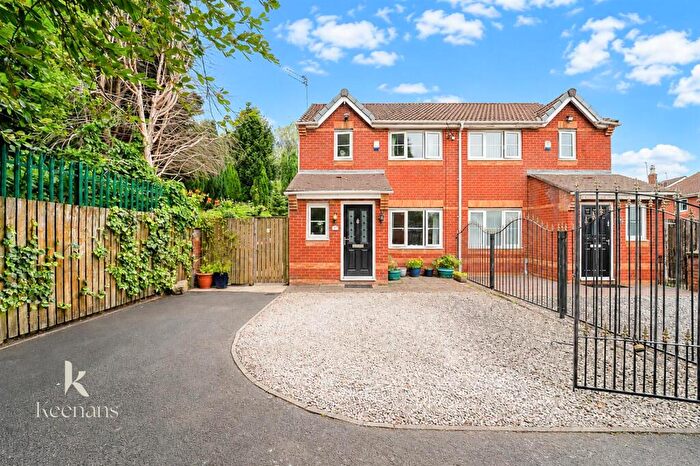3 Bedroom Semi Detached House For Sale In Peel House Close, Little Hulton, Manchester, M38