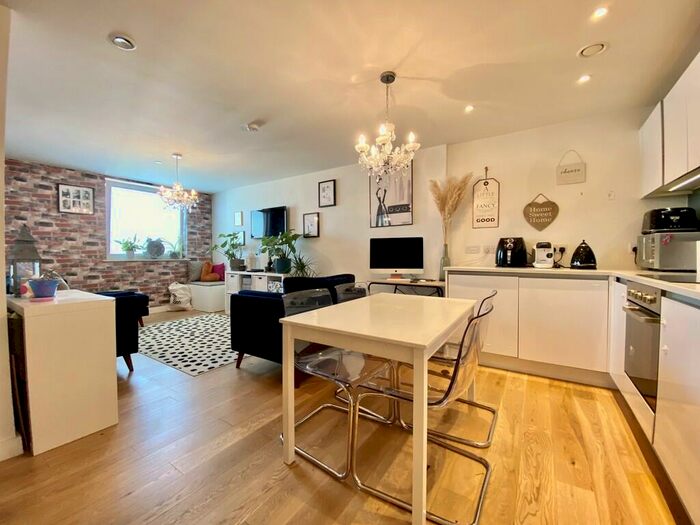 1 Bedroom Apartment To Rent In Hatbox, Munday Street, M4