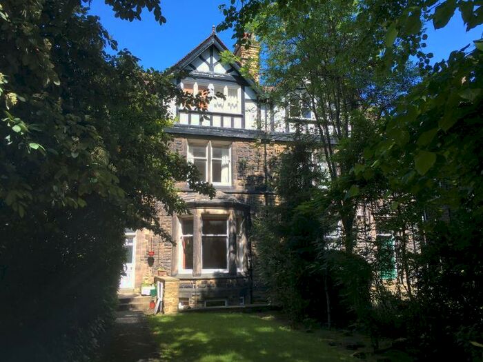 2 Bedroom Apartment To Rent In Otley Road, Far Headingley, Leeds, LS16