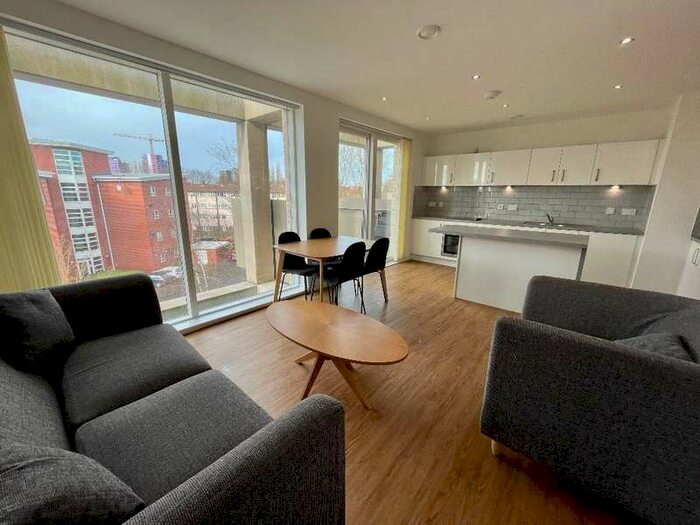 2 Bedroom Apartment To Rent In City Road, Hulme, Manchester, M15
