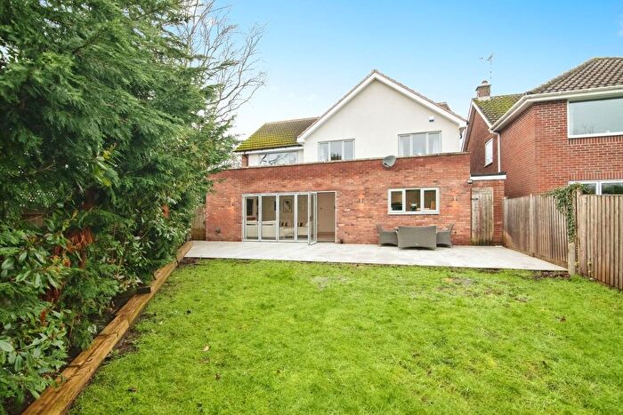 4 Bedroom Detached House For Sale In Crabmill Close, Knowle, Solihull, B93