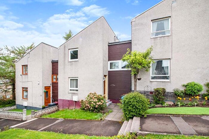 3 Bedroom House To Rent In Tweed Crescent, Dundee, Angus, DD2