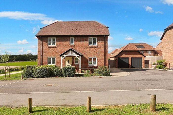 4 Bedroom Detached House For Sale In Buttercup Road, Bishops Waltham, SO32