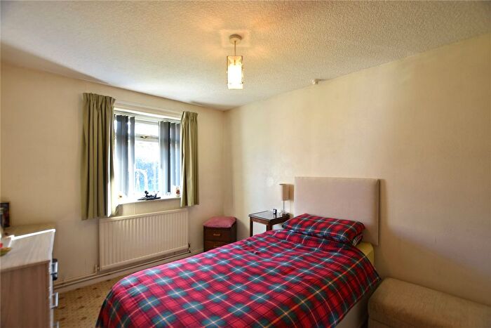 2 Bedroom Bungalow For Sale In Cumberland Drive, Royton, Oldham, Greater Manchester, OL2