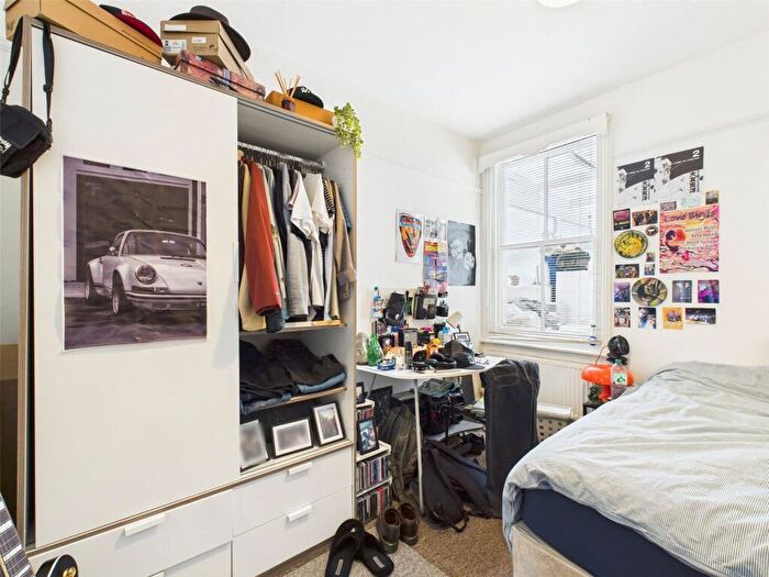 1 Bedroom Terraced House To Rent In Roedale Road, Brighton, BN1