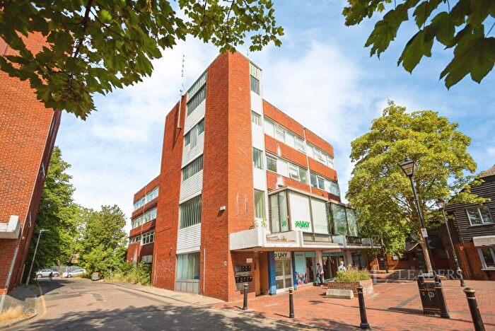 2 Bedroom Flat To Rent In Roman Square, Sittingbourne, Kent, ME10