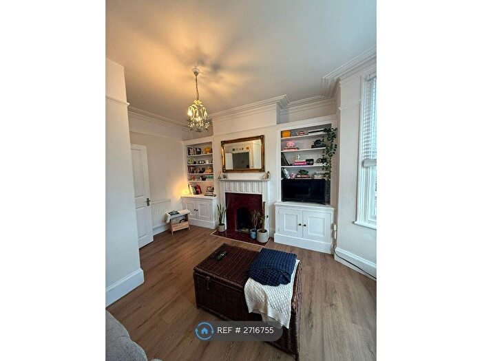 1 Bedroom Flat To Rent In Selkirk Road, London, SW17