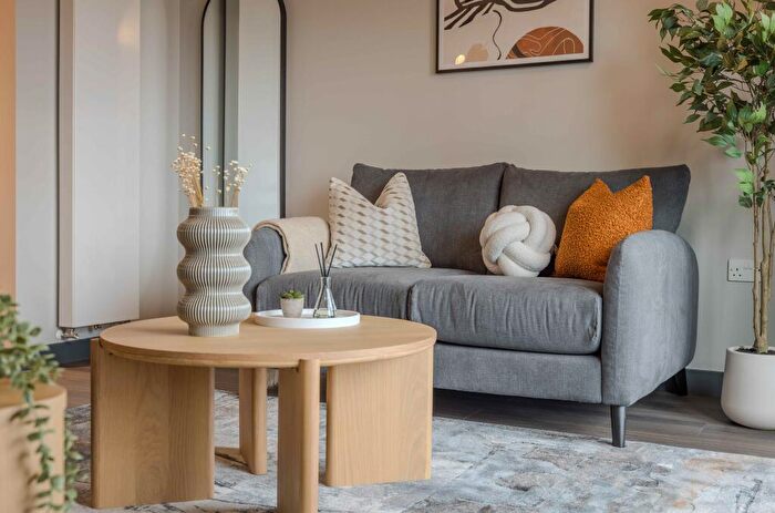 Flat To Rent In Luna, Wembley Park, HA9