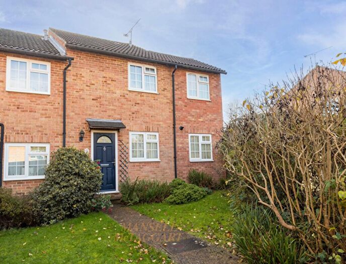 3 Bedroom End Of Terrace House For Sale In Maple Drive, East Grinstead, RH19
