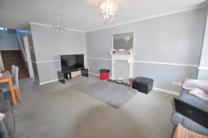 2 Bedroom Terraced House To Rent In Upper Road, Wallington, Surrey, SM6
