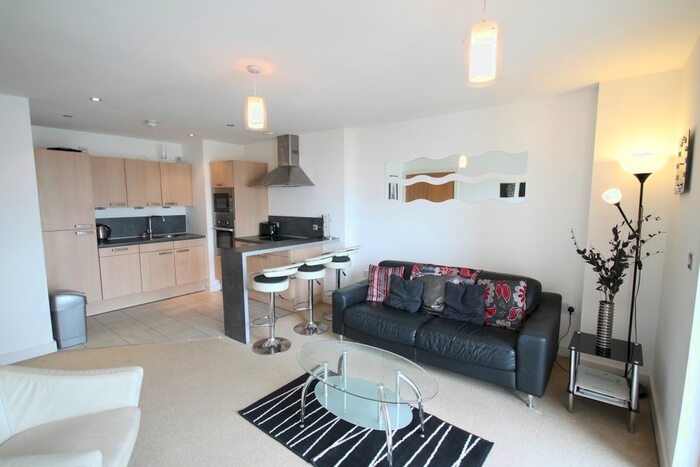 2 Bedroom Flat To Rent In Fernie Street, Manchester, M4