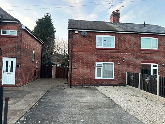 3 Bedroom Semi Detached House For Sale In Brook Road, East Dene, Rotherham, S65