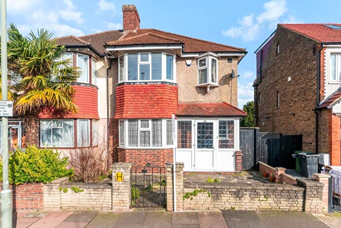 3 Bedroom House To Rent In Cromwell Road, Beckenham, BR3
