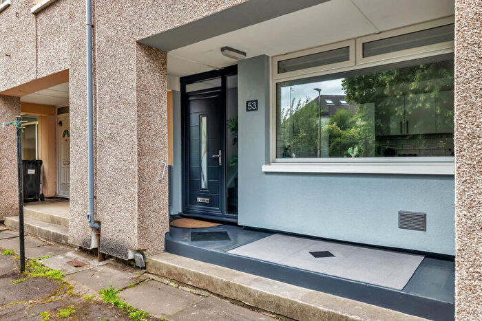 2 Bedroom Flat For Sale In Brownsdale Road, Glasgow, G73