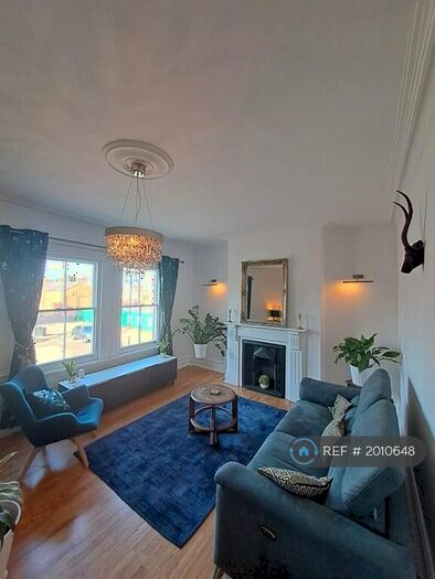 1 Bedroom Flat To Rent In Wolverton, Milton Keynes, MK12