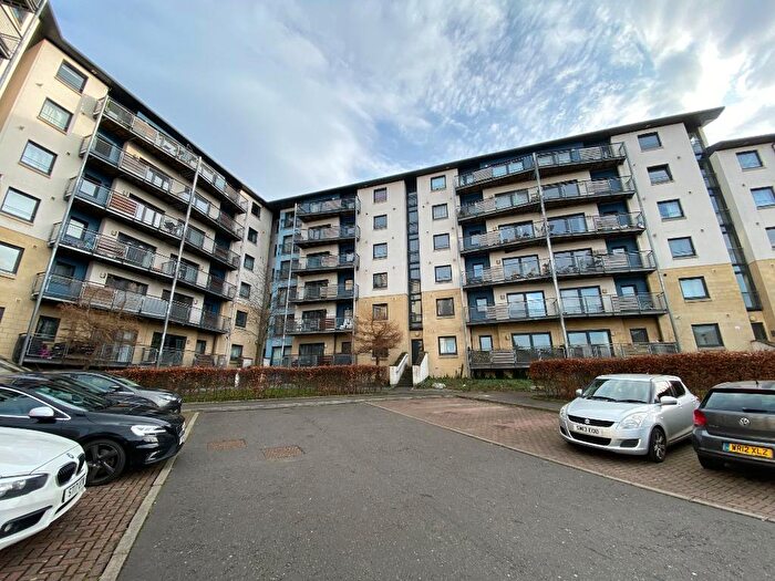 2 Bedroom Flat To Rent In Drybrough Crescent, Peffermill, Edinburgh, EH16