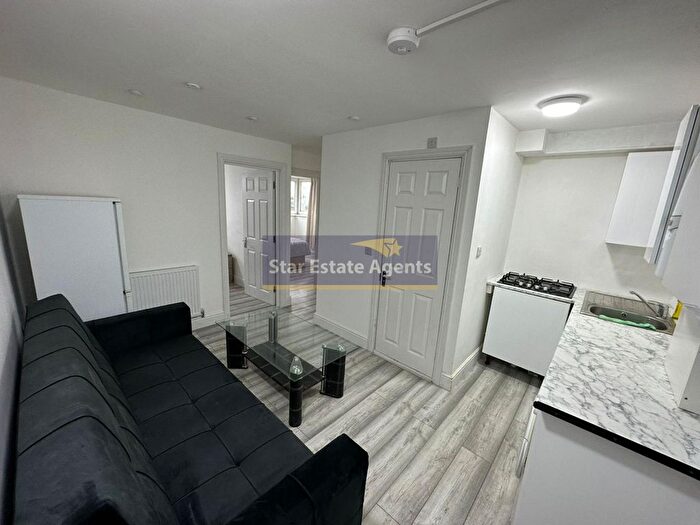 2 Bedroom Flat For Sale In Keyham House, Westbourne Park Road, London, W2