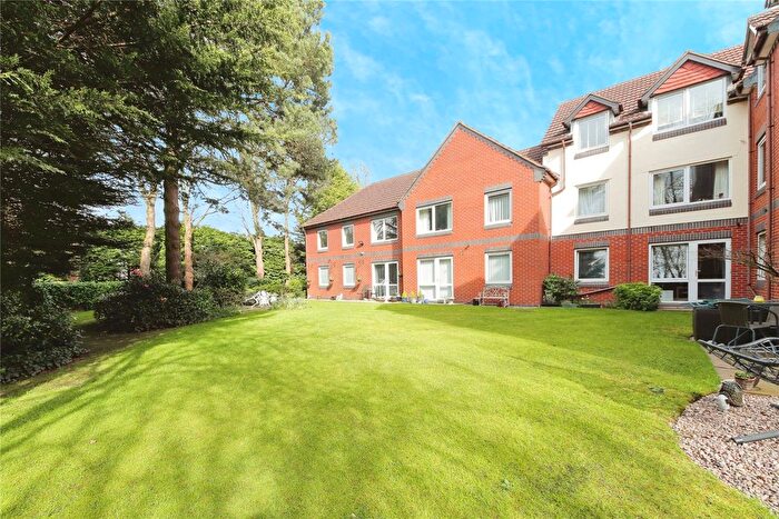 2 Bedroom Flat For Sale In Blythe Court, Solihull, B91
