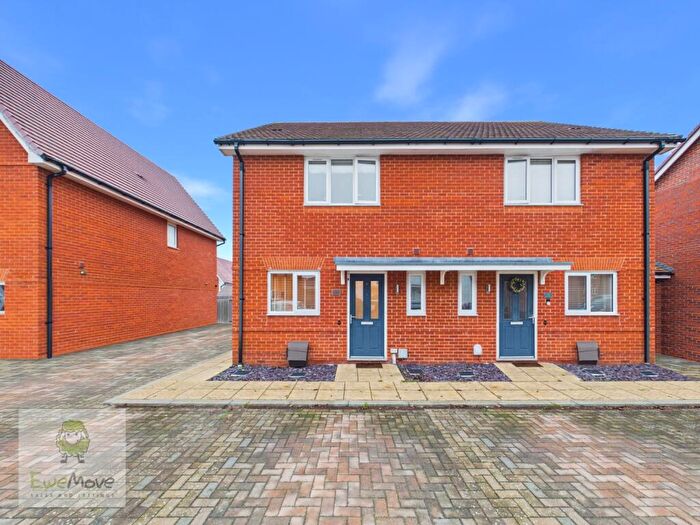 2 Bedroom Semi Detached House For Sale In Cody Close, Hoo, Rochester, ME3