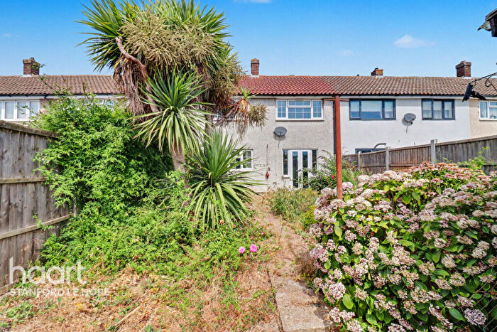 2 Bedroom Terraced House For Sale In Abbotts Drive, Stanford-Le-Hope, SS17