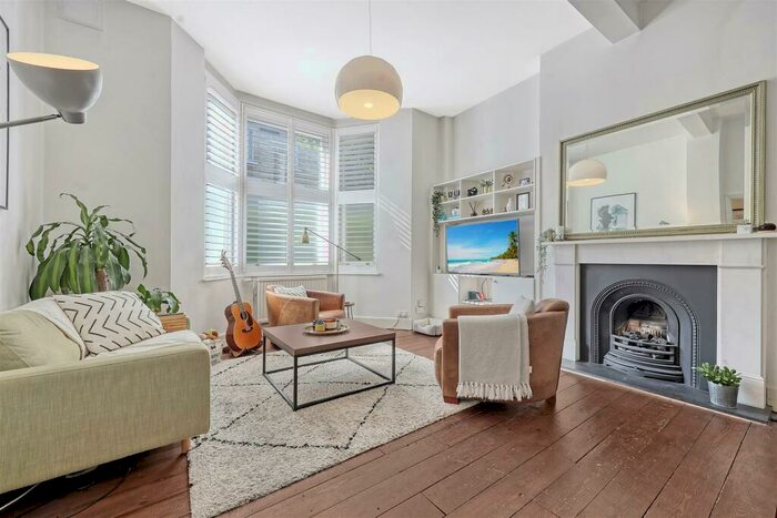 2 Bedroom Flat To Rent In Stavordale Road, N5