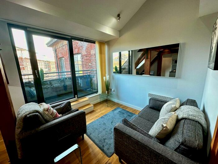 2 Bedroom Flat To Rent In Neptune Street, Leeds, West Yorkshire, Uk, LS9