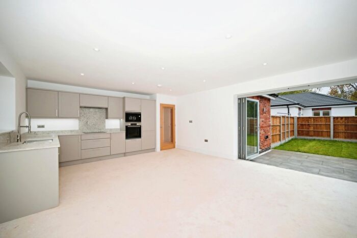 3 Bedroom Detached Bungalow For Sale In Edmondson Close, Dunchurch, Rugby, CV22