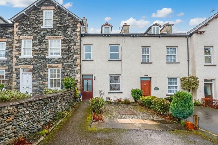 3 Bedroom Terraced House For Sale In Elim Grove, Windermere, LA23