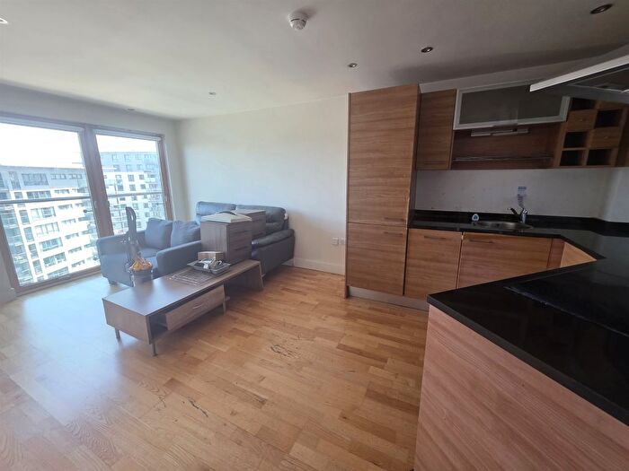 2 Bedroom Flat For Sale In Chadwick Street, Hunslet, Leeds, LS10