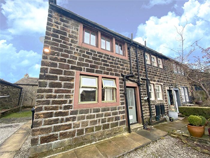 2 Bedroom House To Rent In Back Little Street, Haworth, Keighley, BD22