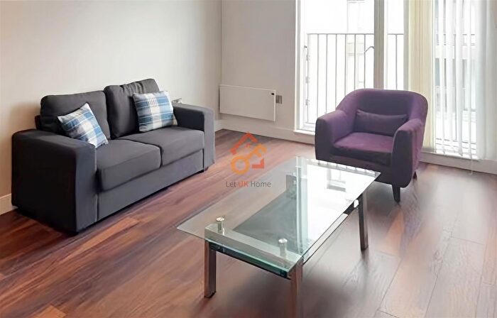 3 Bedroom Flat To Rent In The Assembly, Cambridge Street, Manchester, M1