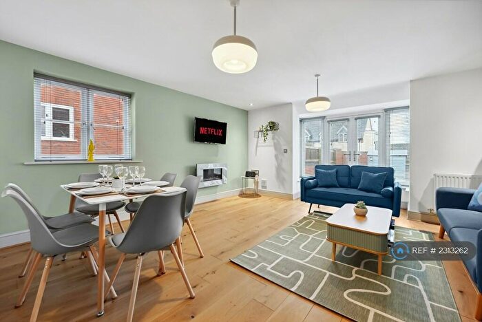 3 Bedroom Terraced House To Rent In Parish Mews, Hampton-In-Arden, Solihull, B92