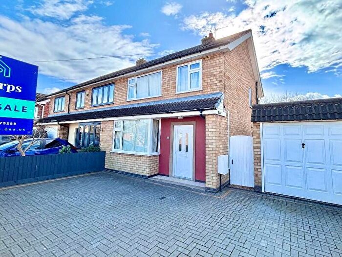 3 Bedroom Semi Detached House For Sale In Judith Drive, Countesthorpe, Leicester, Leicestershire., LE8