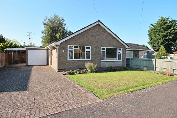 3 Bedroom Bungalow For Sale In Matmore Close, Spalding, Lincolnshire, PE11