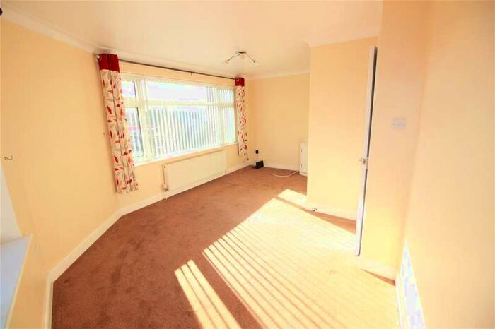 2 Bedroom Flat To Rent In Oxford Road, Denham, Berkshire, UB9