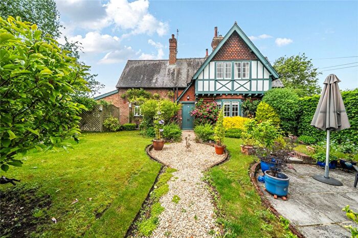 3 Bedroom Semi-Detached House For Sale In West Overton, Marlborough, Wiltshire, SN8