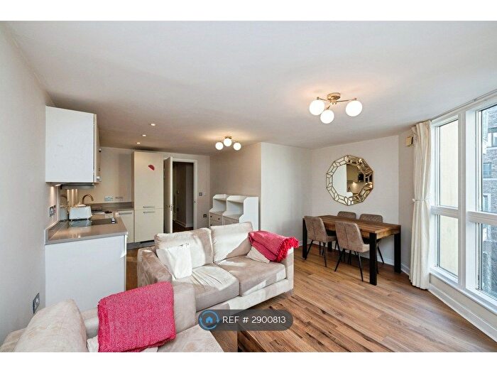 2 Bedroom Flat To Rent In Water Gardens Square, London, SE16