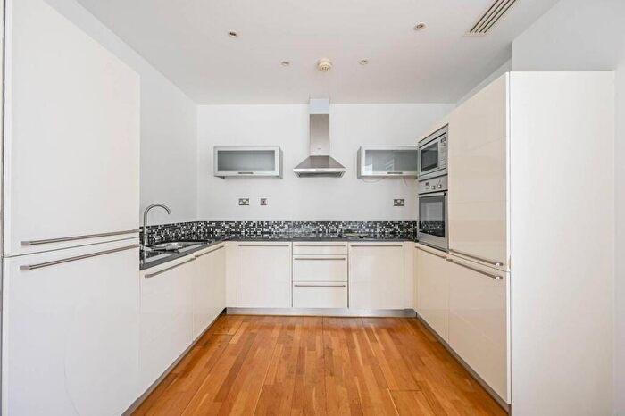 2 Bedroom Flat To Rent In Ability Place, Canary Wharf, London, E14
