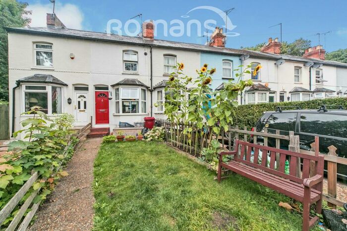 2 Bedroom Terraced House To Rent In Glenbeigh Terrace, Reading, RG1