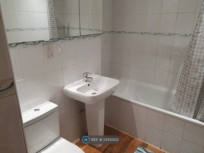 1 Bedroom Flat To Rent In High Street, London, W3