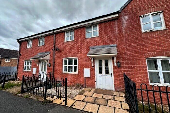 3 Bedroom Terraced House To Rent In Shillingford Road, Manchester, M18